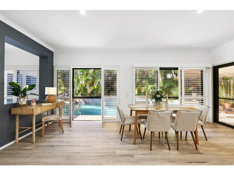 10 North Shore Avenue, Varsity Lakes QLD 4227