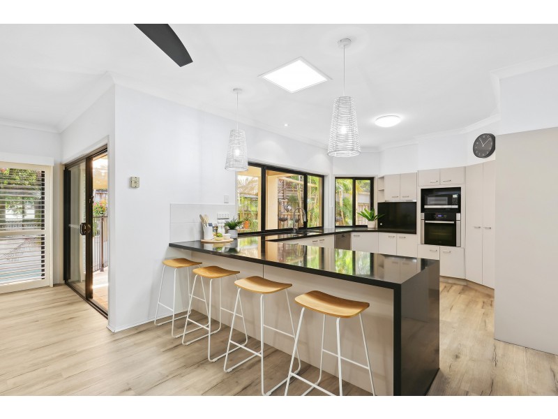 10 North Shore Avenue, Varsity Lakes QLD 4227