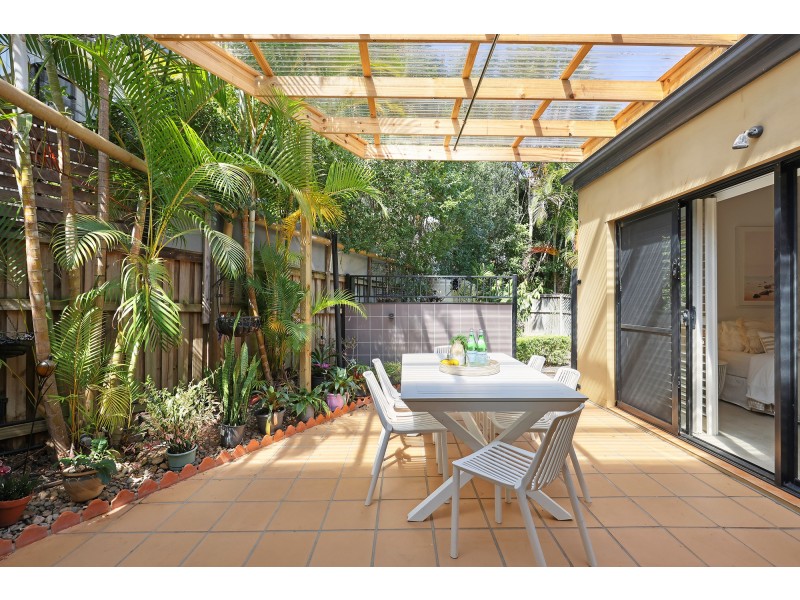 10 North Shore Avenue, Varsity Lakes QLD 4227