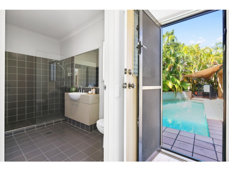 10 North Shore Avenue, Varsity Lakes QLD 4227