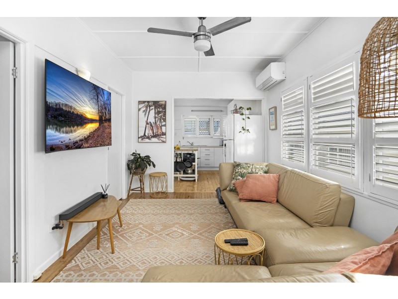 2/1424 Gold Coast Highway, Palm Beach QLD 4221