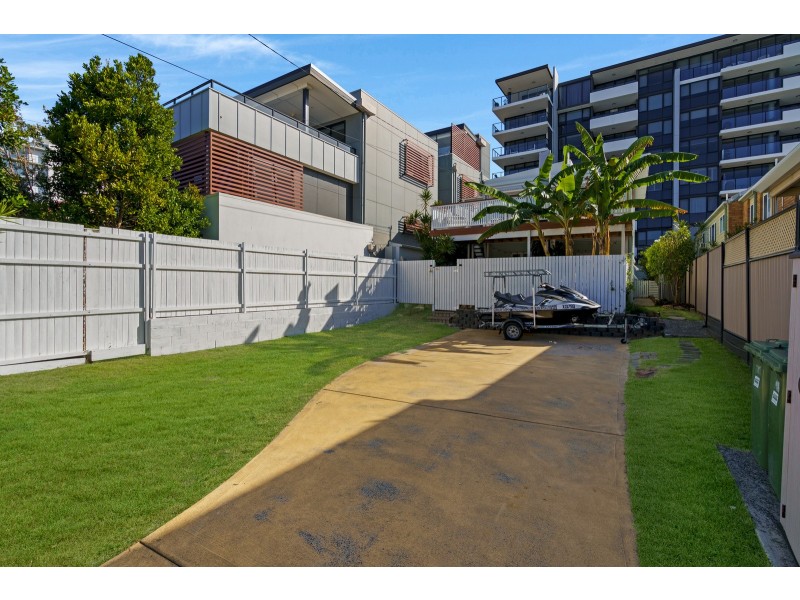 2/1424 Gold Coast Highway, Palm Beach QLD 4221