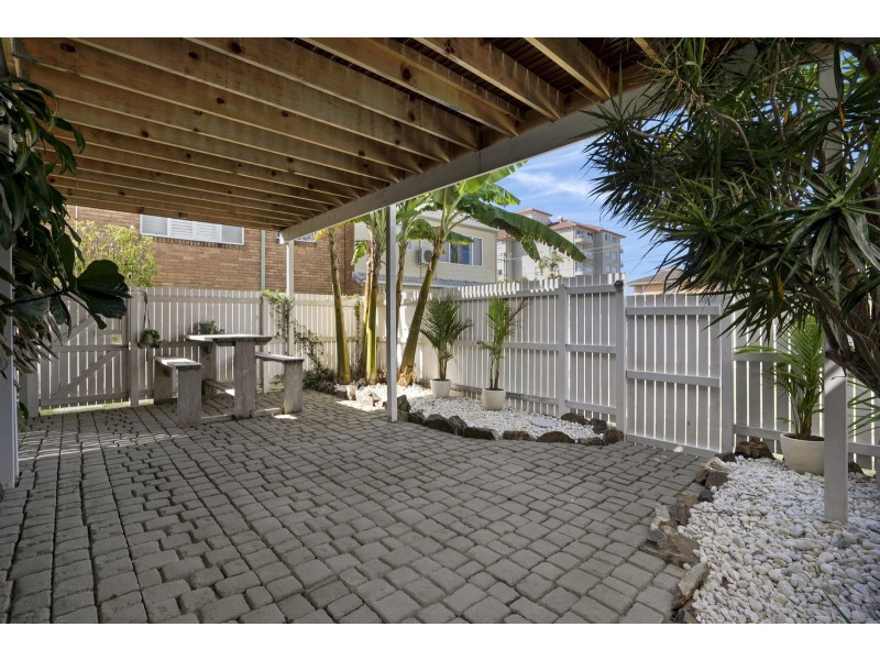 1/1424 Gold Coast Highway, Palm Beach QLD 4221