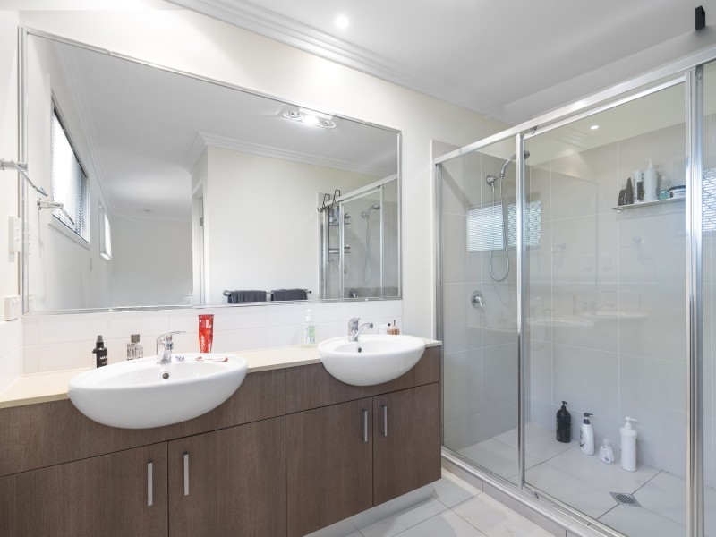 6 Berrimilla Lane, Coomera Waters QLD 4209