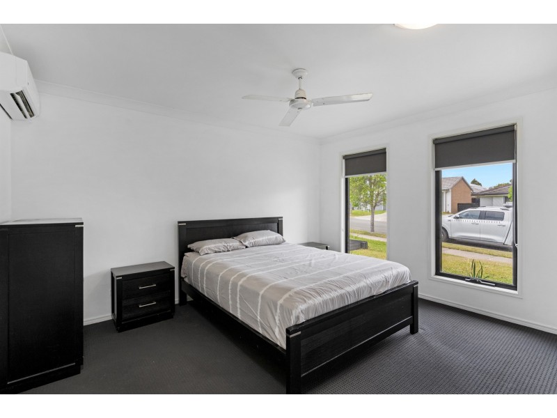 8 Goolwa Court, Pimpama QLD 4209