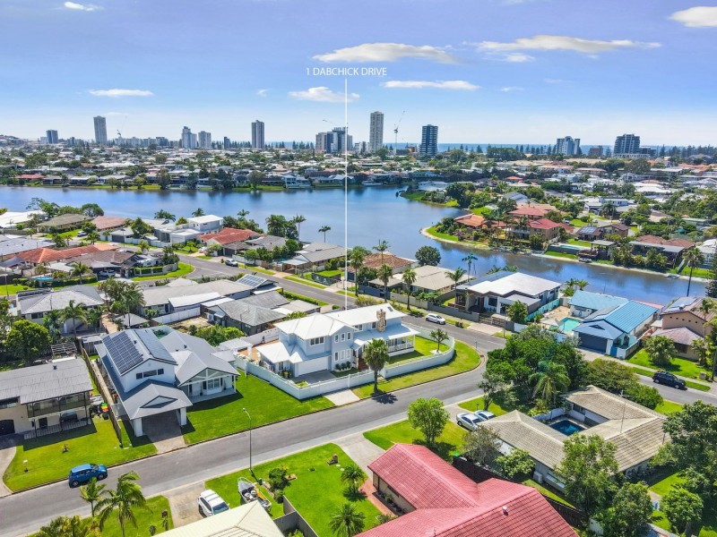 1 Dabchick Drive, Burleigh Waters QLD 4220