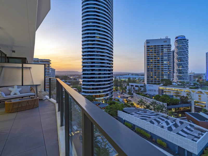 21/14 Elizabeth Avenue, Broadbeach QLD 4218