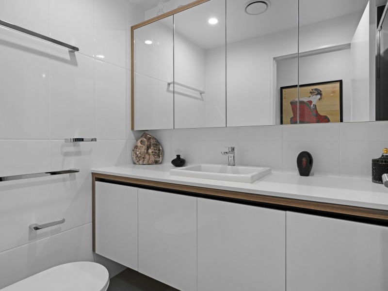 21/14 Elizabeth Avenue, Broadbeach QLD 4218