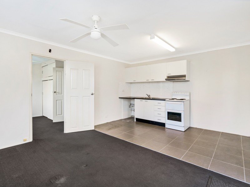 4/13 Central Street, Labrador QLD 4215