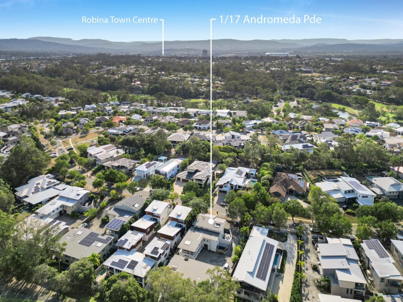1/17 Andromeda Parade, Robina QLD 4226