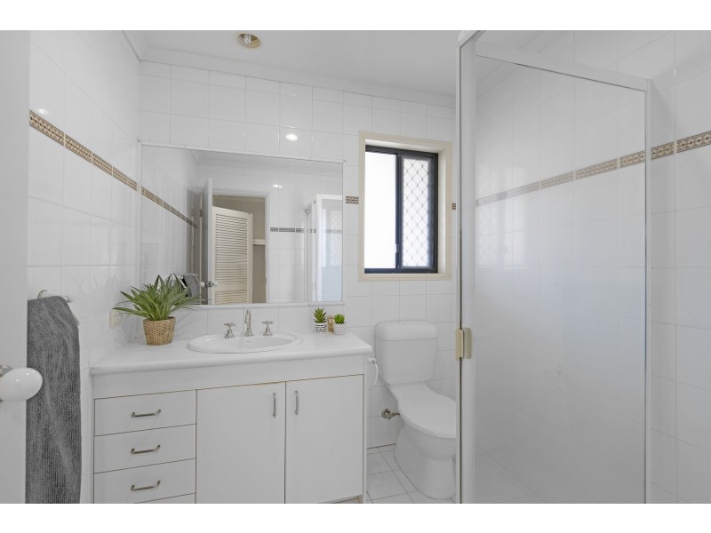 20/4 Bronberg Court, Southport QLD 4215