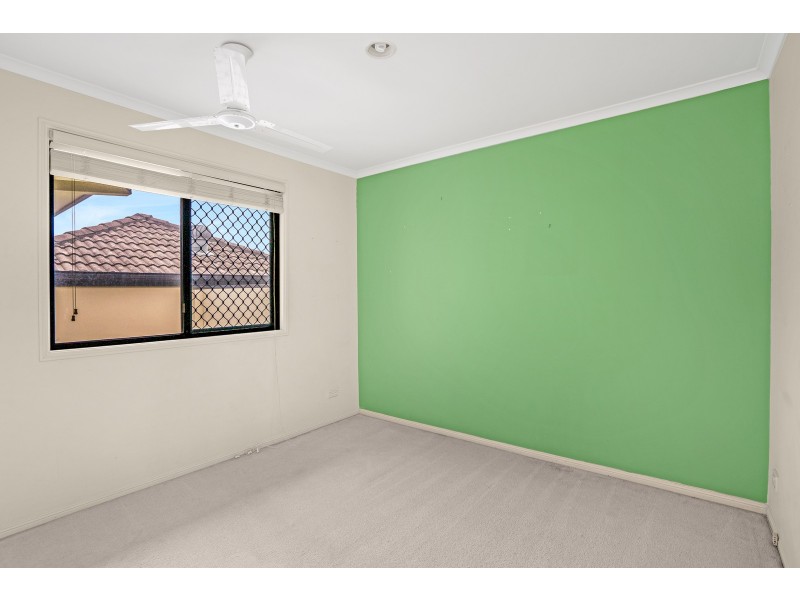 20/4 Bronberg Court, Southport QLD 4215