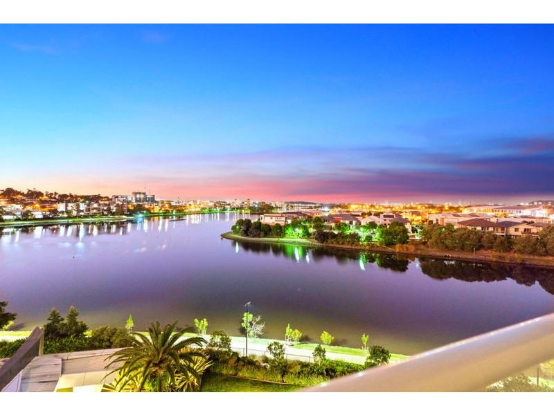 2408/397 Christine Avenue, Varsity Lakes QLD 4227