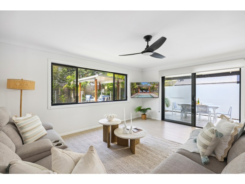 1/4 Leopardwood Circuit, Robina QLD 4226