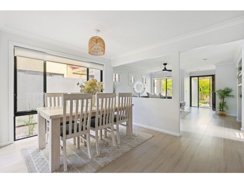 1/4 Leopardwood Circuit, Robina QLD 4226