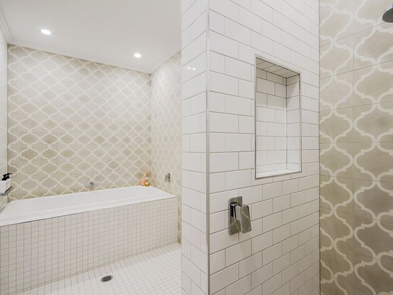 18 Forest Ridge Drive, Bonogin QLD 4213