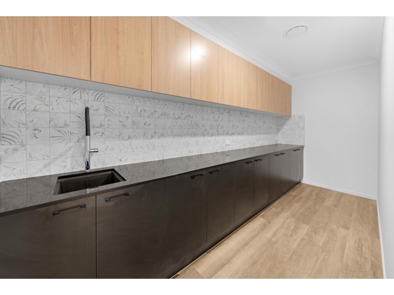 33 Stockman Street, Kingsholme QLD 4208