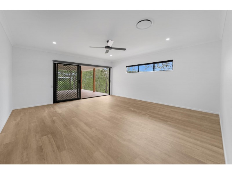 33 Stockman Street, Kingsholme QLD 4208