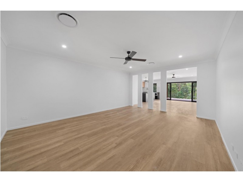 33 Stockman Street, Kingsholme QLD 4208