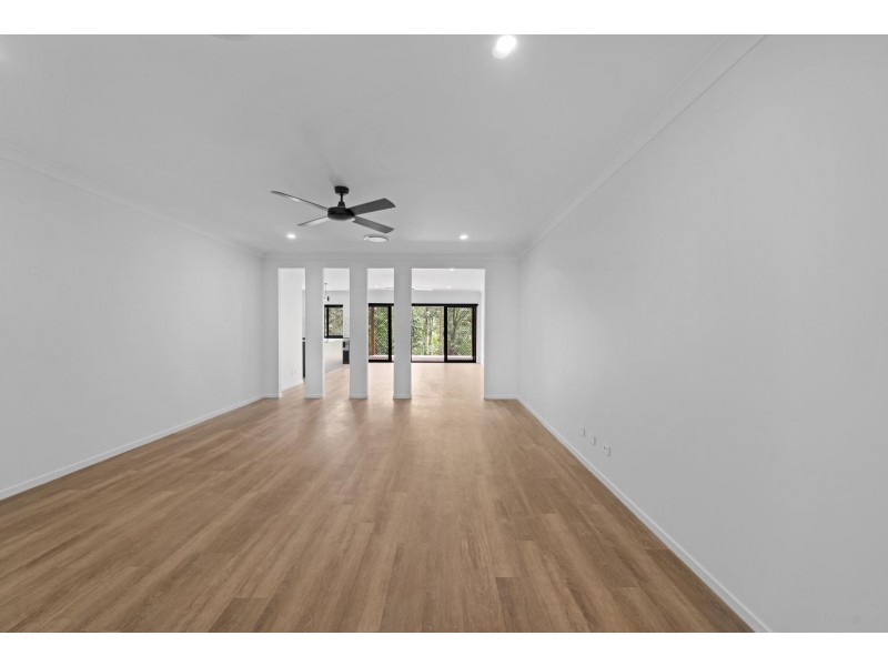 33 Stockman Street, Kingsholme QLD 4208