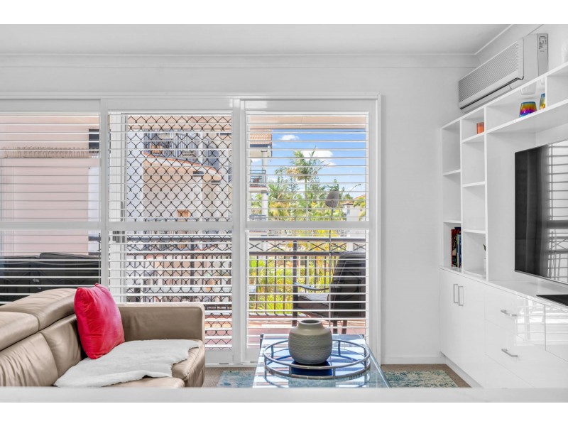 89/150 Marine Parade, Southport QLD 4215