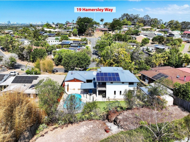 19 Hamersley Way, Worongary QLD 4213