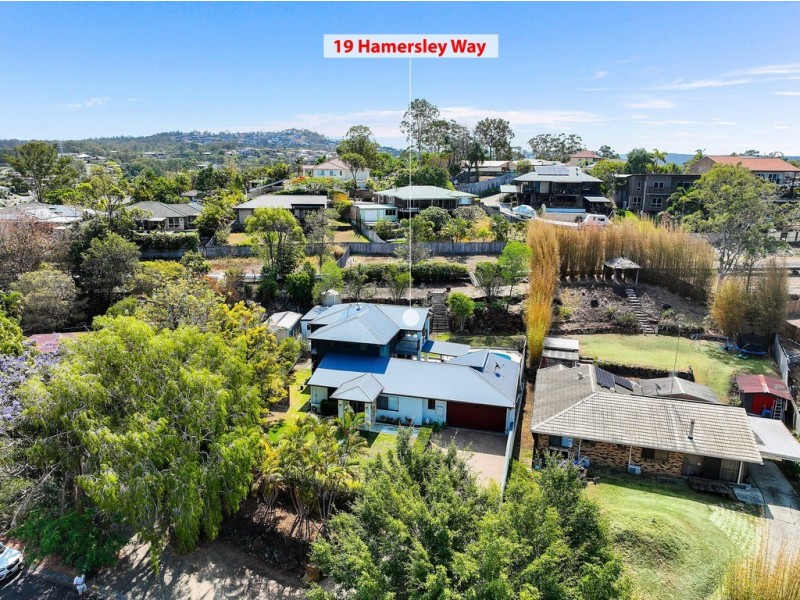 19 Hamersley Way, Worongary QLD 4213