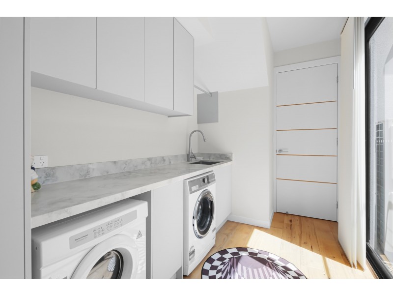 5039 Harbourview Drive, Hope Island QLD 4212