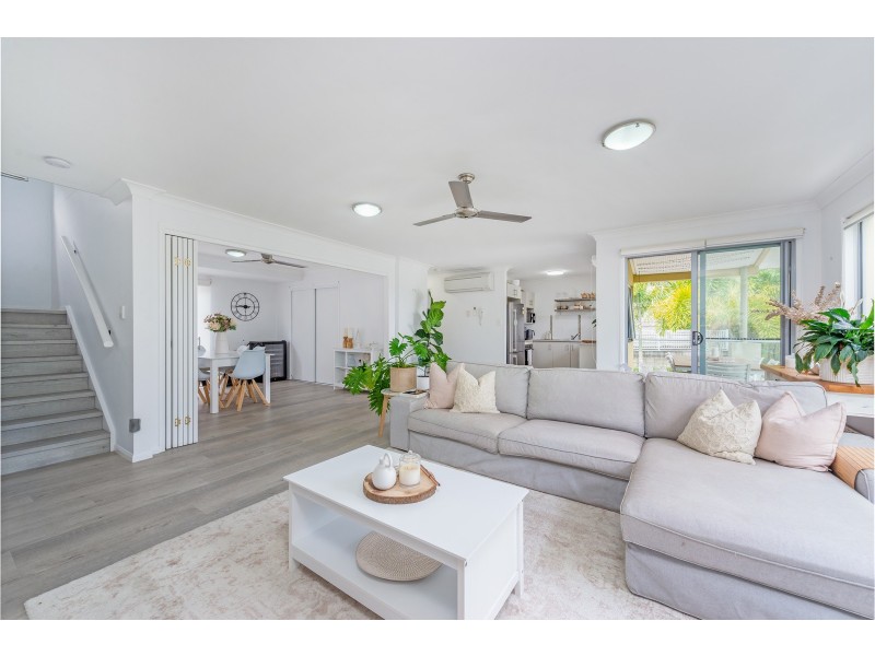 8/1 Hinterland Drive, Mudgeeraba QLD 4213