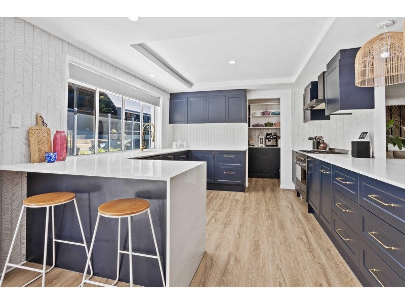 89 Glen Eagles Drive, Robina QLD 4226