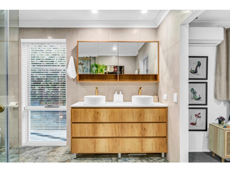 89 Glen Eagles Drive, Robina QLD 4226