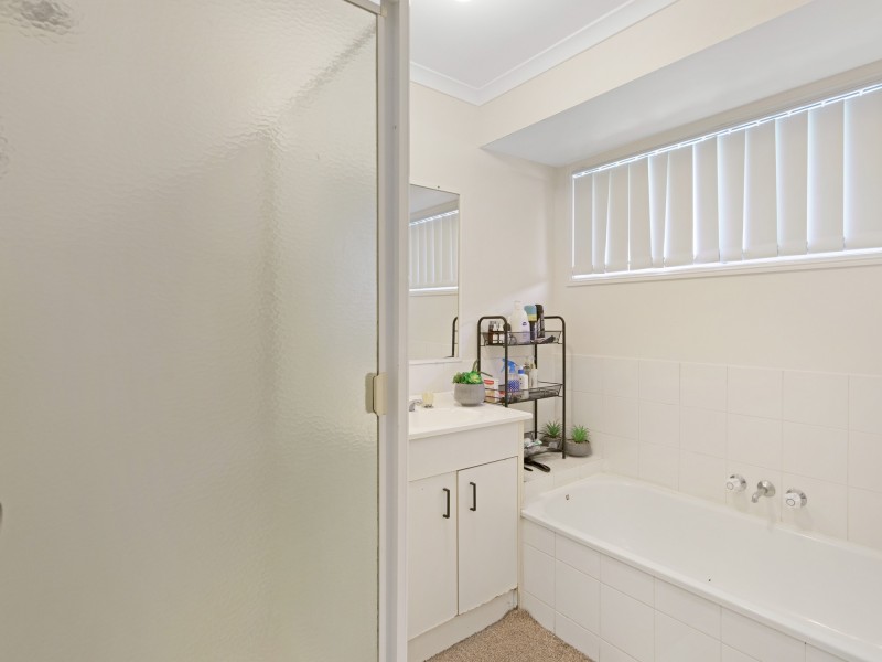 23 Silky Oak Court, Oxenford QLD 4210