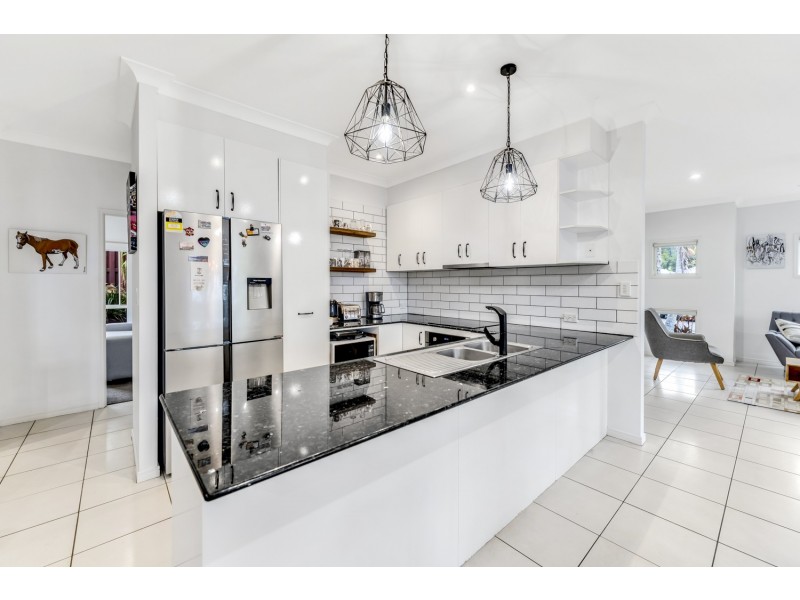 4 First Light Court, Coomera Waters QLD 4209