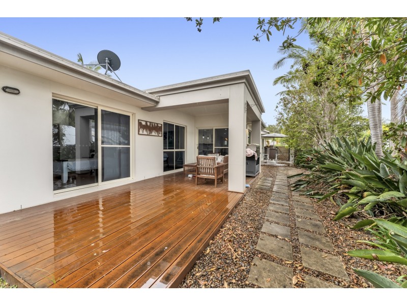4 First Light Court, Coomera Waters QLD 4209