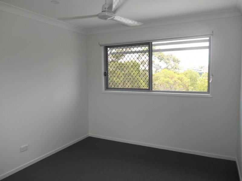 3/37 Witheren Circuit, Pacific Pines QLD 4211