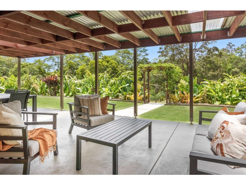 26 Mountain View Crest, Mount Nathan QLD 4211