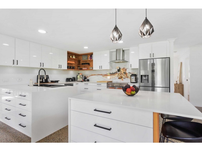 26 Mountain View Crest, Mount Nathan QLD 4211