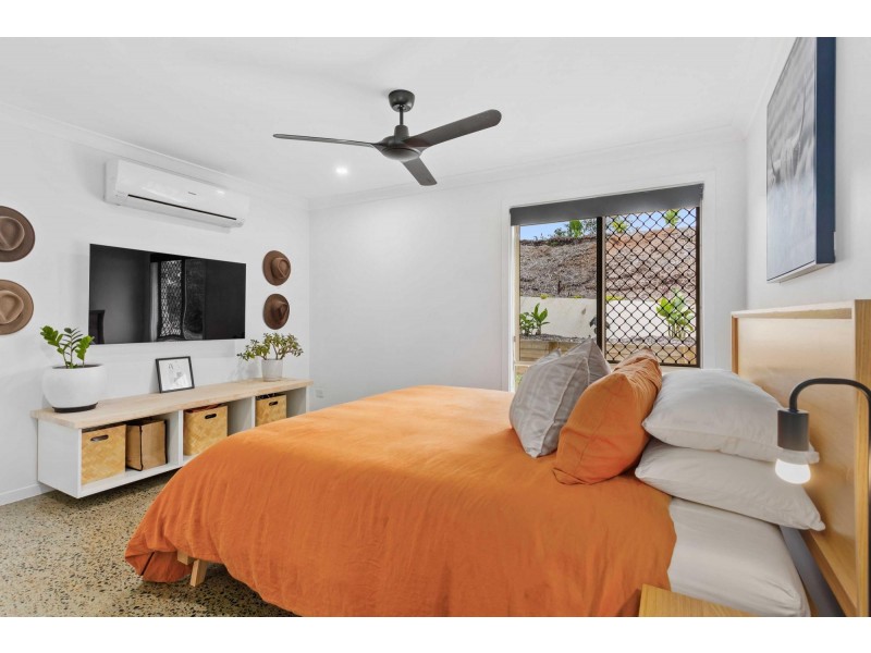 26 Mountain View Crest, Mount Nathan QLD 4211