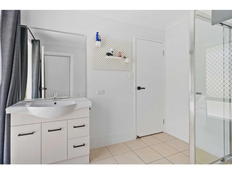 26 Mountain View Crest, Mount Nathan QLD 4211