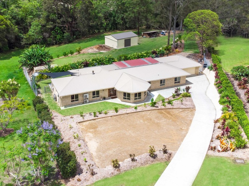 26 Mountain View Crest, Mount Nathan QLD 4211