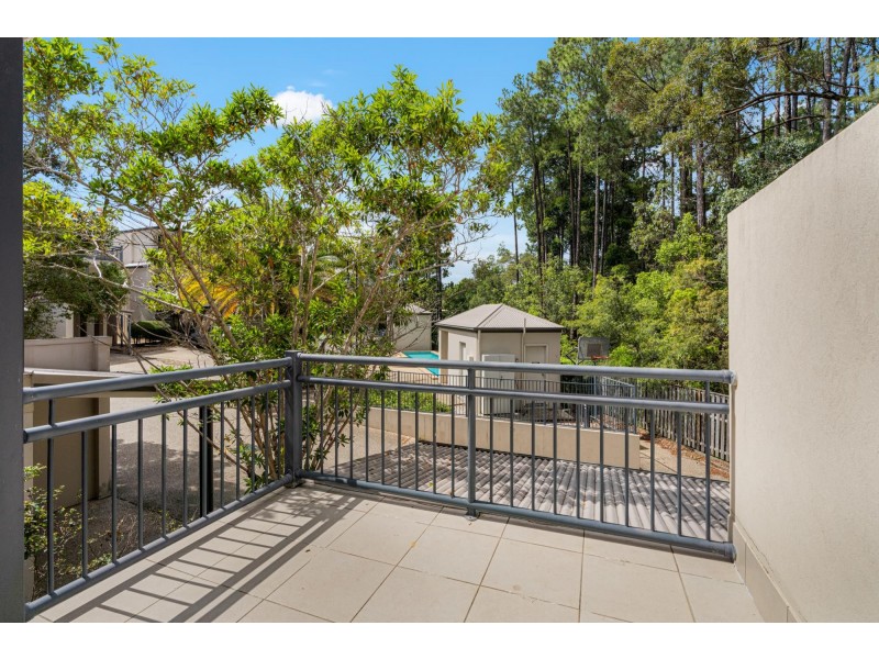 12/18 Geraldton Drive, Varsity Lakes QLD 4227
