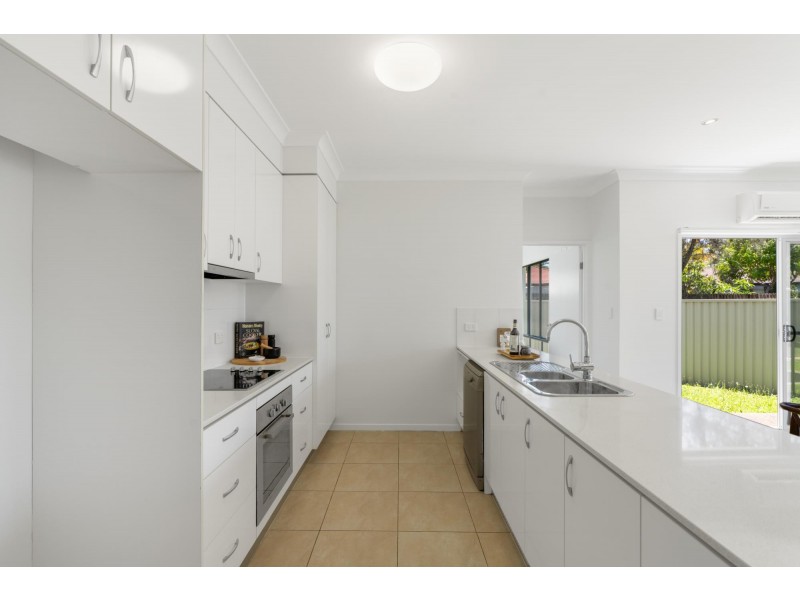 2/32 Marks Drive, Varsity Lakes QLD 4227