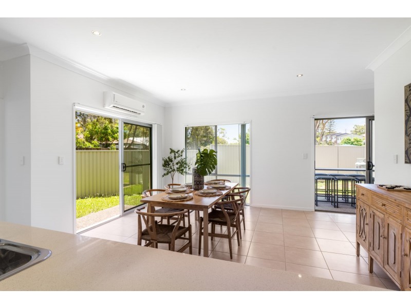 2/32 Marks Drive, Varsity Lakes QLD 4227