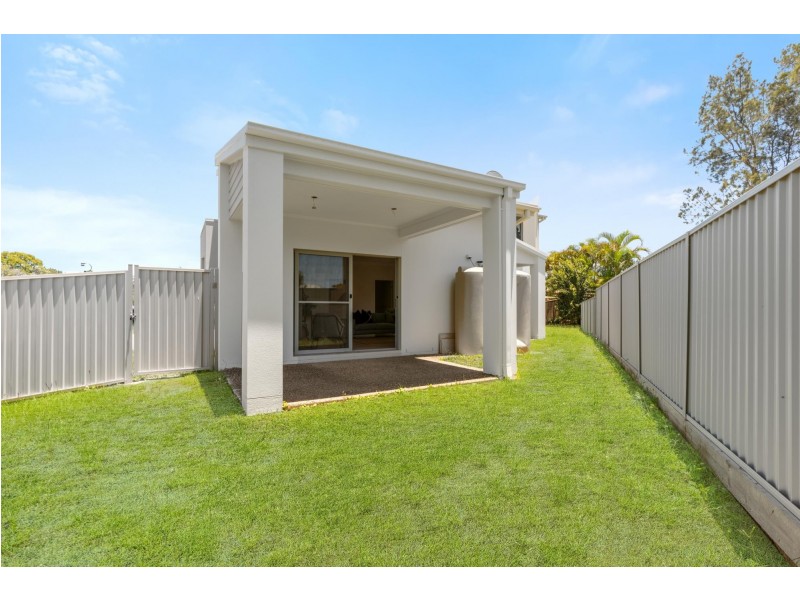 2/32 Marks Drive, Varsity Lakes QLD 4227