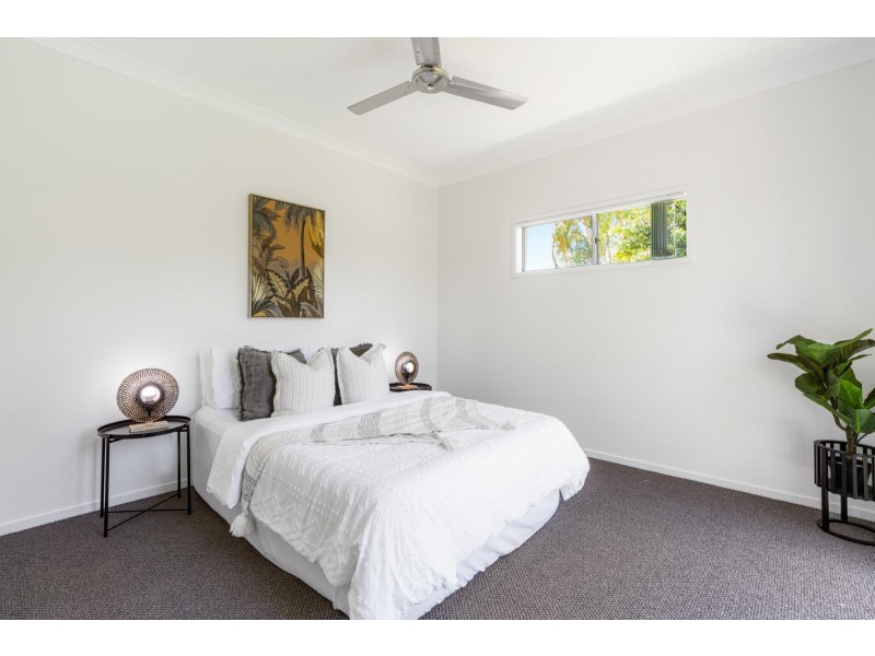 2/32 Marks Drive, Varsity Lakes QLD 4227