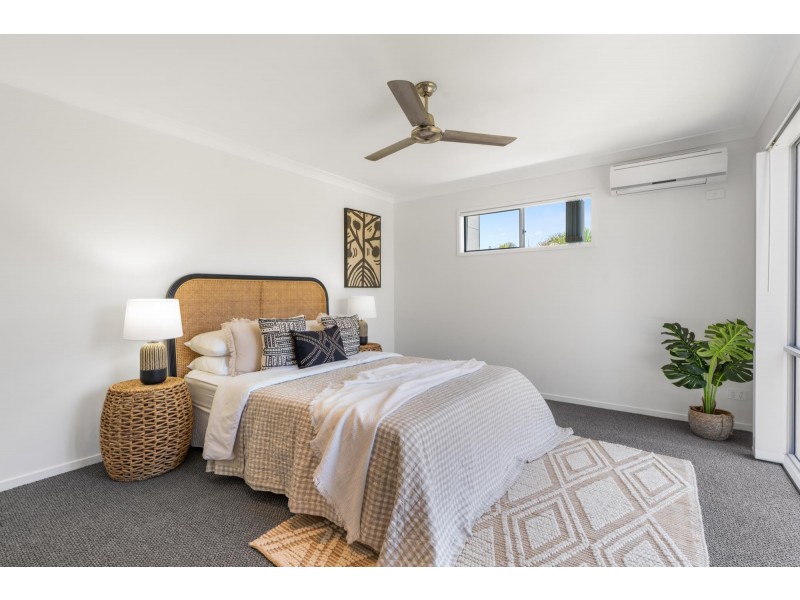 2/32 Marks Drive, Varsity Lakes QLD 4227