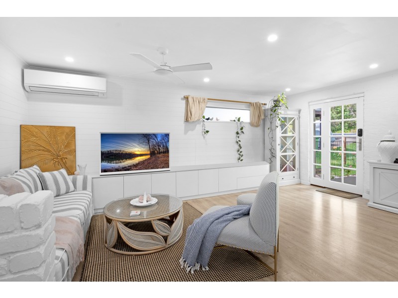 44 Pindari Avenue, Burleigh Heads QLD 4220