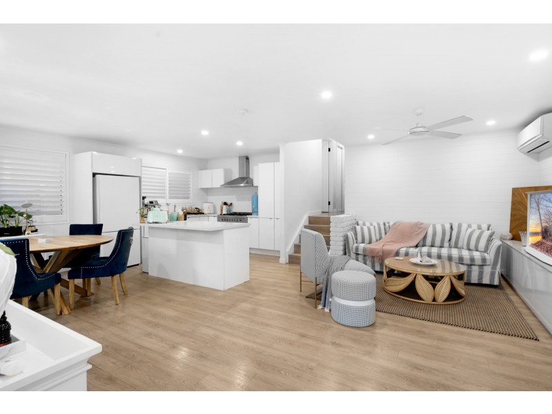 44 Pindari Avenue, Burleigh Heads QLD 4220