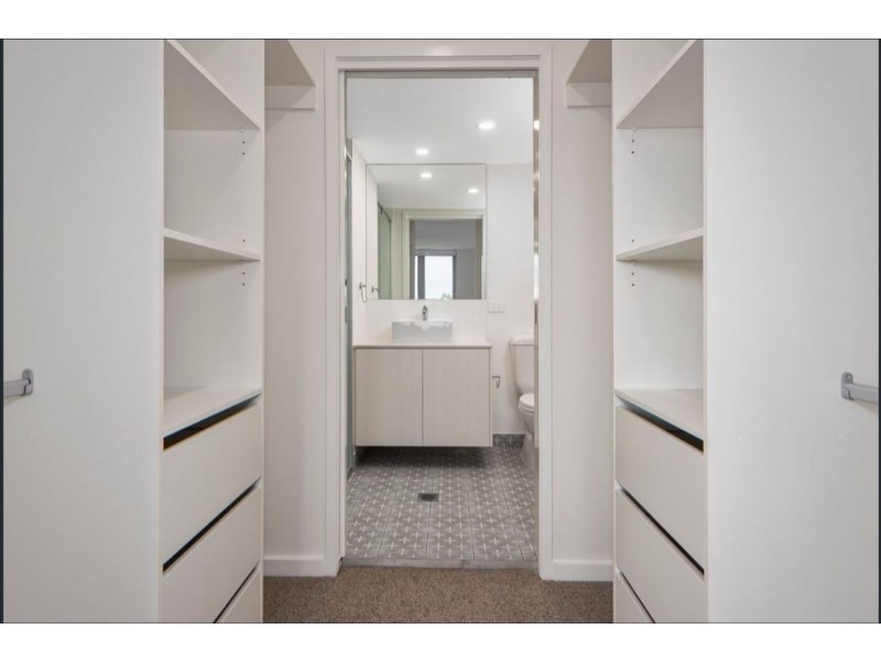 1102/42 Laver Drive, Robina QLD 4226