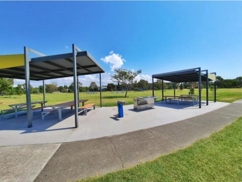 106 Verona Circuit, Burleigh Waters QLD 4220